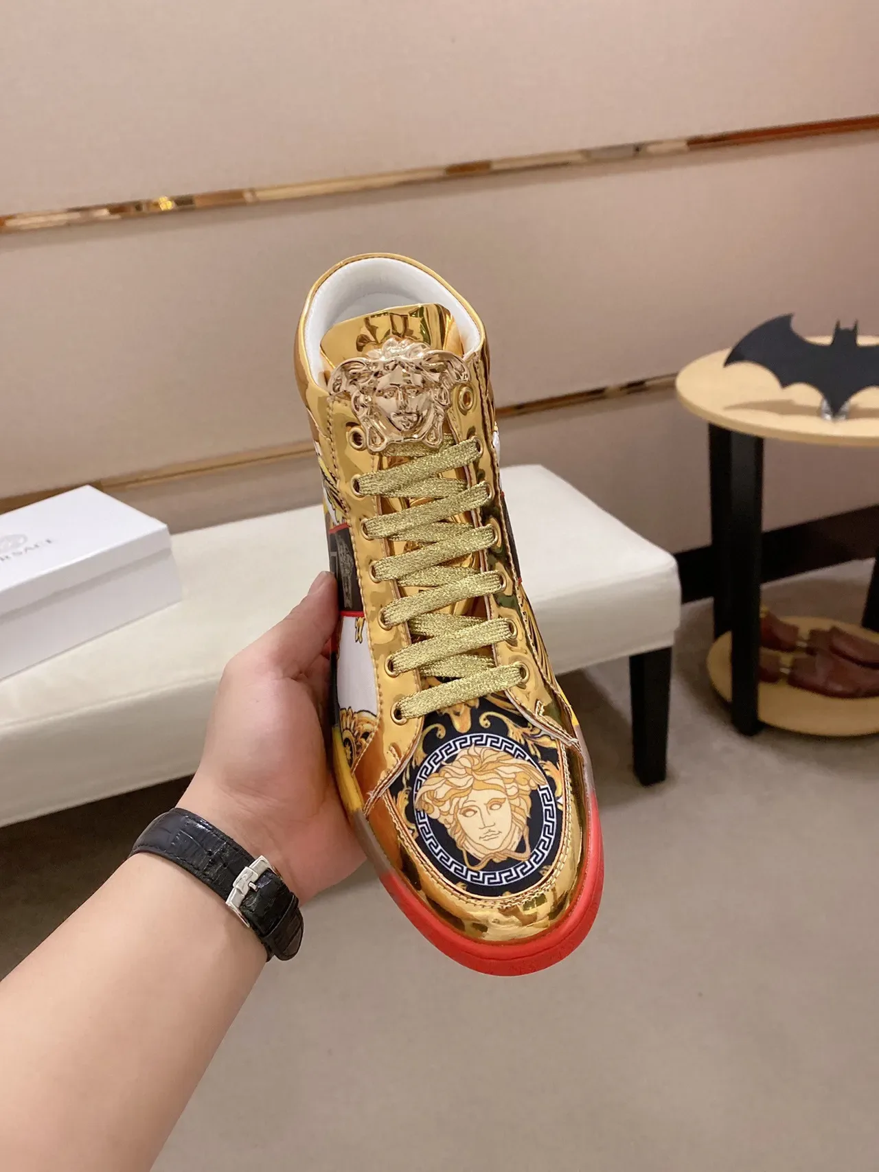 Versace Chain Reaction Dourados Medusa Baroque Print Tênis Lifestyle 9