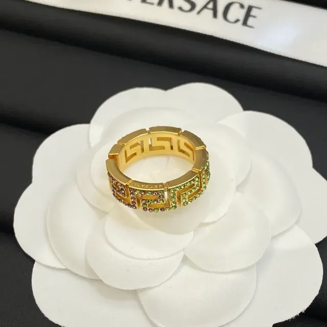 Versace Greca Odissea Anillo Cristal Encrustado Dorado 5