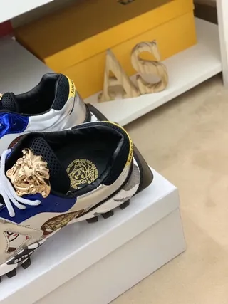 Versace Multicolore Argent Méduse Médaillon Appliqués Tête de Lion Ferrure de la Langue Baskets Chunky 2