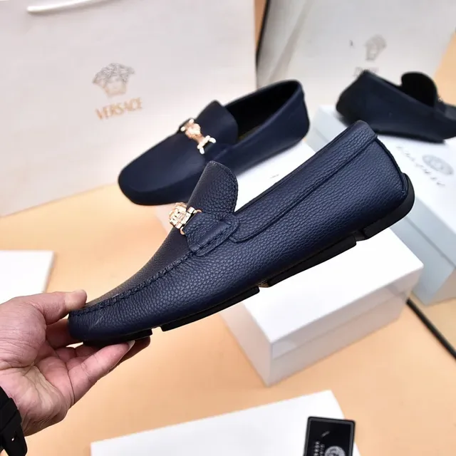 Versace نيفي ذهبي جلد مقصوص ميدوزا هورس بيت بكل لوفر 8