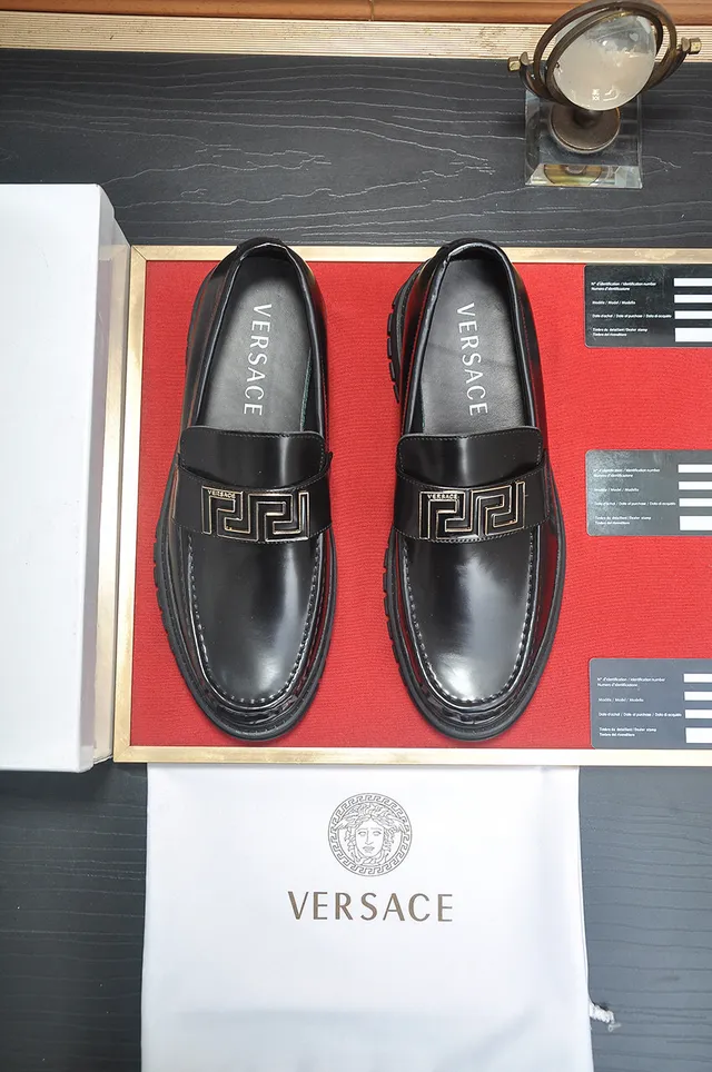 Versace Odissea Noir Doré Cuir Poli Boucle Métal Greca Loafer 2