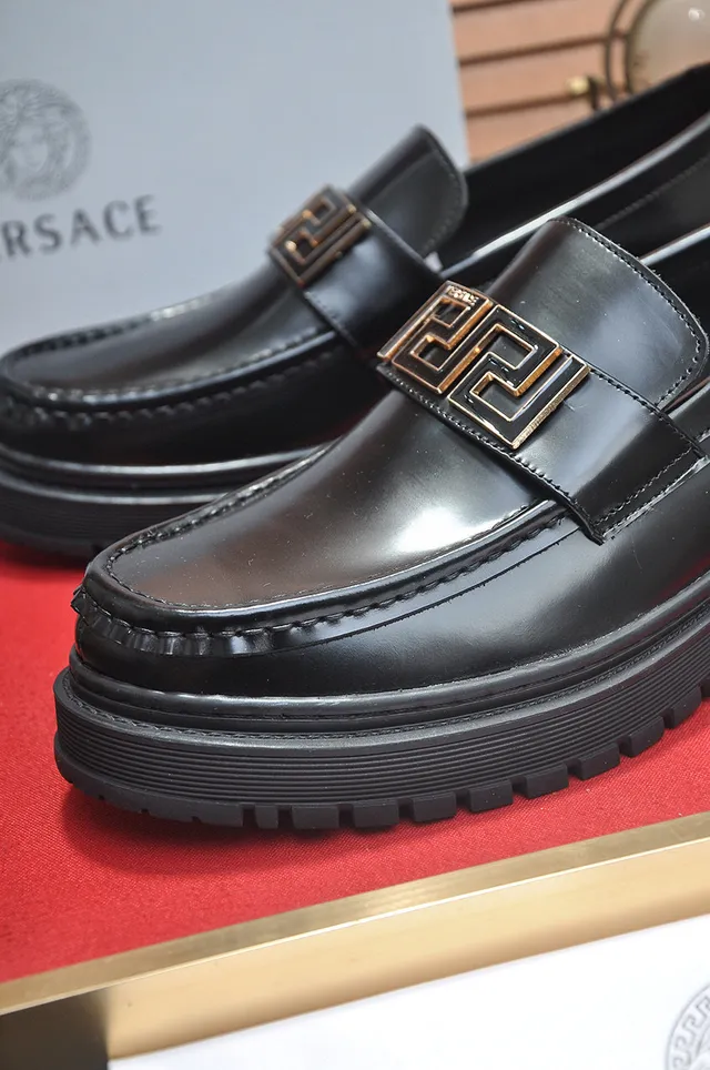 Versace Odissea Noir Doré Cuir Poli Boucle Métal Greca Loafer 8