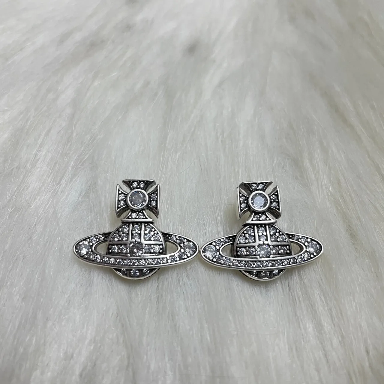 Vivienne Westwood Orb Silver Pink Motif Pavé Crystal Embellishment Earrings 9