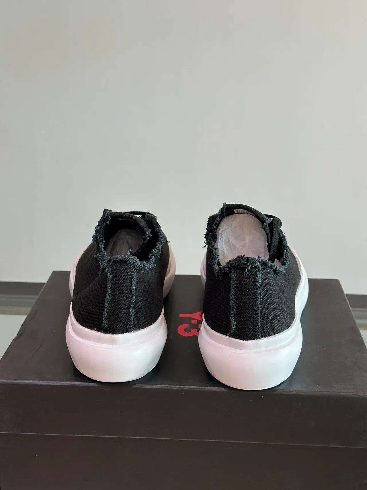 Y-3 KAIWA Black White Deconstructed Canvas Frayed Edge Detailing Lifestyle Sneakers 4