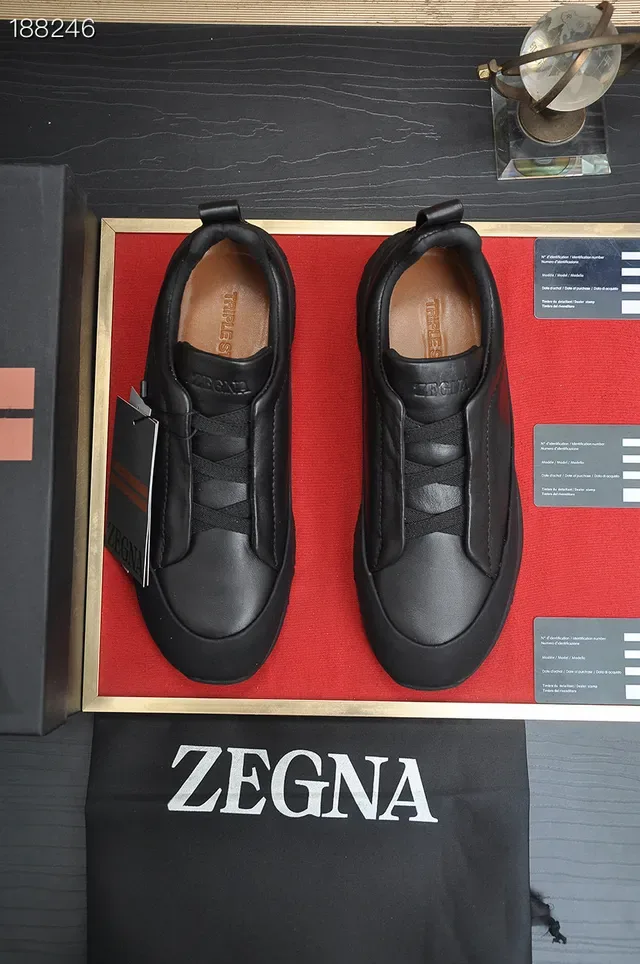 Zegna Noir Slip-On Construction Panneaux Latéraux Élastiqués Chaussures Lifestyle 5