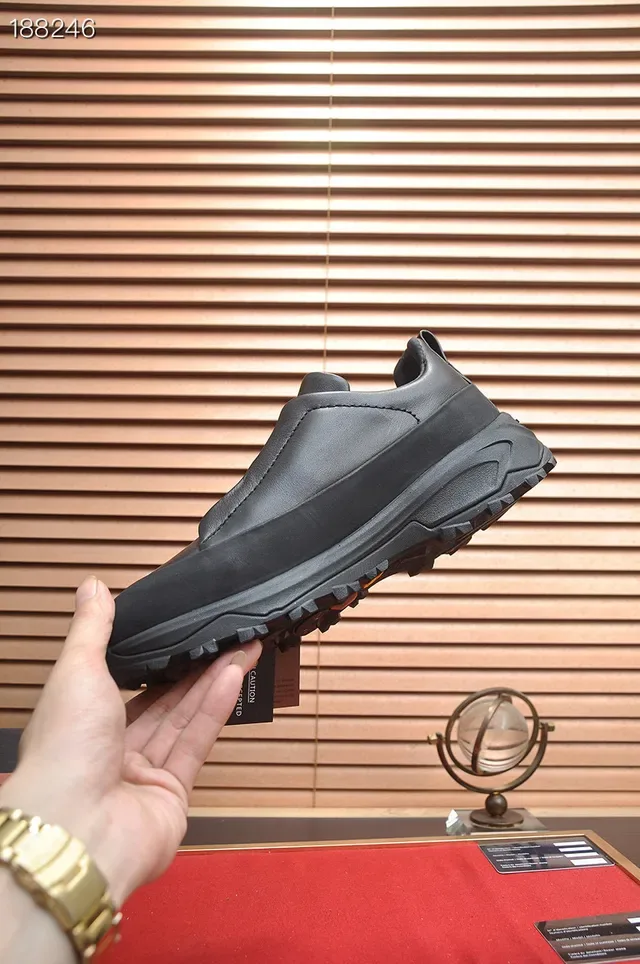 Zegna Noir Slip-On Construction Panneaux Latéraux Élastiqués Chaussures Lifestyle 7
