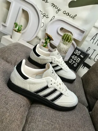 Adidas Beige Black Low-Top Suede-Terry Upper Lifestyle Sneakers 9