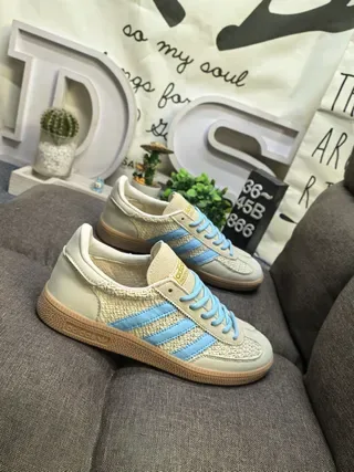 Adidas Beige Blue Low-Top Textile-Suede Hybrid Upper Lifestyle Sneakers 9