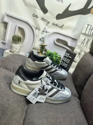 Adidas Beige Gray Low-Top Canvas Upper Lifestyle Sneakers 9
