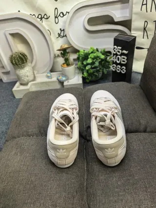 Adidas Beige Low-Top Leather Upper Lifestyle Sneakers 8