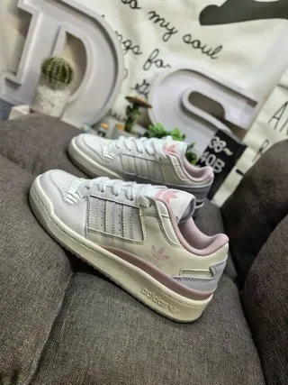 Adidas Beige Pink Low-Top Padded Collar Lifestyle Sneakers 7