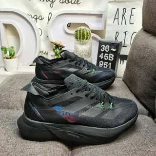 Adidas Negro Verde Malla Engineered Parte Superior Esculpida Estilo Boost-Style Suela Media Zapatos de Running