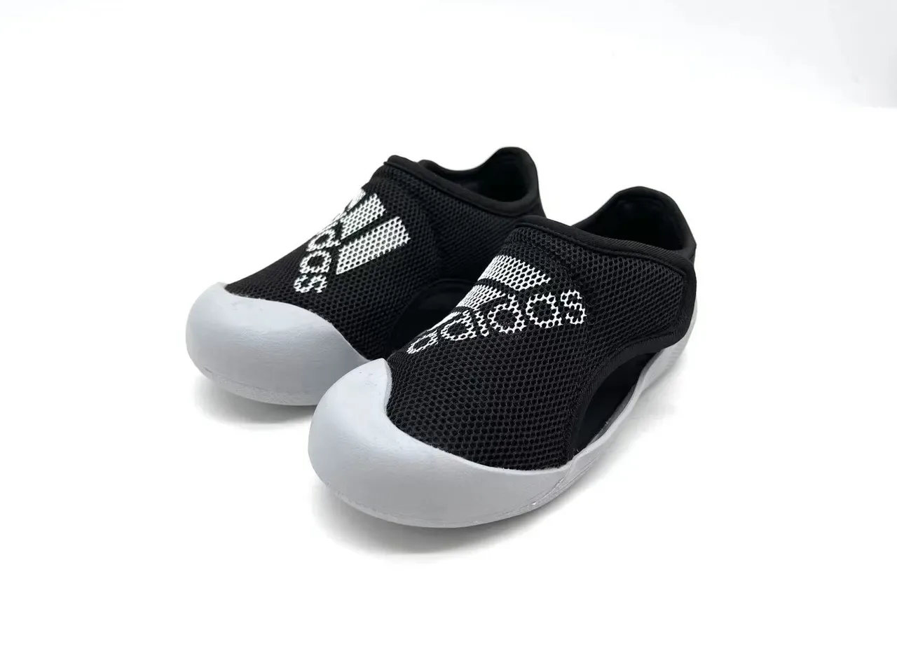 Adidas Black Red Laceless Slip-On Mesh Upper Sneakers 20