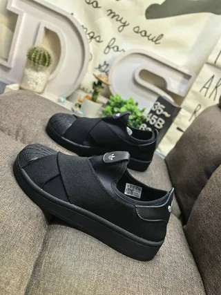 Adidas Black Slip-On Elastic Strap Lifestyle Sneakers 7