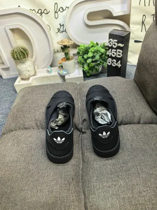 Adidas Black Slip-On Elastic Strap Lifestyle Sneakers 8