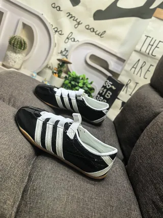 Adidas Black White Laceless Strap Closure Patent Upper Lifestyle Sneakers 7