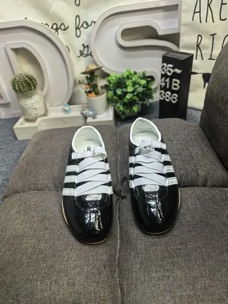 Adidas Black White Laceless Strap Closure Patent Upper Lifestyle Sneakers 10