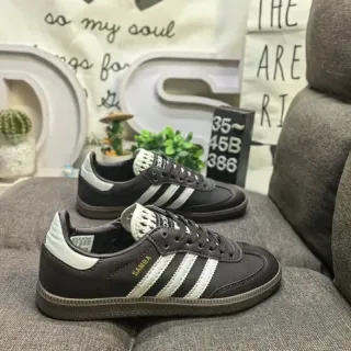 Adidas काला सफेद चमड़े के ऊपरी तीन पट्टी साइड पैनल लाइफस्टाइल स्नीकर