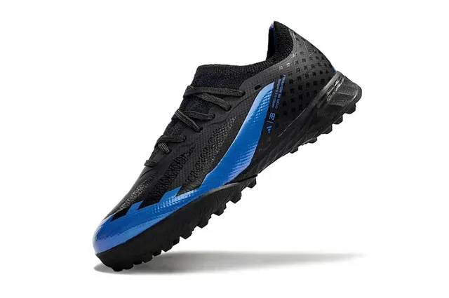 Adidas Chaussures de Football Bleu et Rose Low-Cut Upper Synthétique Clous Coniques Gazon Synthétique 18