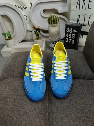 Adidas Blue Yellow Retro Runner Silhouette Suede And Textile Upper Lifestyle Sneakers 10