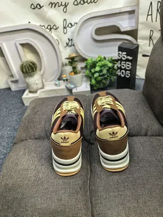 Adidas Burgundy Brown Platform Sole Three-Stripe Side Panel Lifestyle Sneakers 8