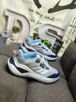 Adidas ClimaWarm White Blue Chunky Midsole Layered Upper Lifestyle Sneakers 19