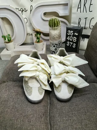 Adidas Gray Beige Laceless Design Oversized Cream Bow Straps Lifestyle Sneakers 10