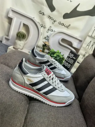 Adidas Gray Black Low-Top Suede-Leather Mix Lifestyle Sneakers 9