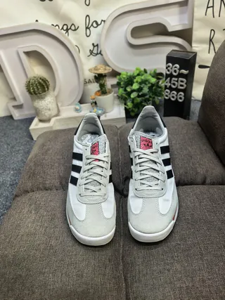 Adidas Gray Black Low-Top Suede-Leather Mix Lifestyle Sneakers 10