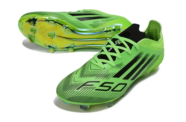 Adidas Vert Noir Néon Synthétique Supérieur Graphique à Trois Rayures Chaussures de Football pour Terrain Firme 4