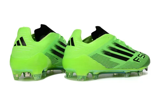 Adidas Vert Noir Néon Synthétique Supérieur Graphique à Trois Rayures Chaussures de Football pour Terrain Firme 5