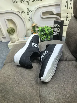 Adidas Navy White Slip-On Mesh Upper Lifestyle Sneakers 6