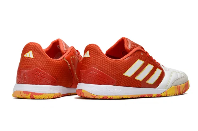 Adidas Chaussures de football indoor orange blanc low-top avec empeigne mesh texturé 4