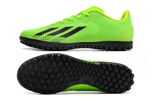 Adidas Chaussures de football turf rose et noir à coupe basse en mesh synthétique avec trois bandes blanches 17