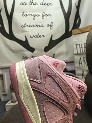 Adidas Pink White Low-Top Padded Collar Lifestyle Sneakers 3