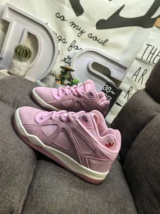 Adidas Pink White Low-Top Padded Collar Lifestyle Sneakers 7