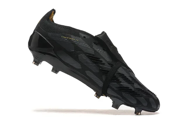 Adidas Predator Noir et Or Upper Synthétique Trois Rayures Firm-Ground Chaussures de Football 4