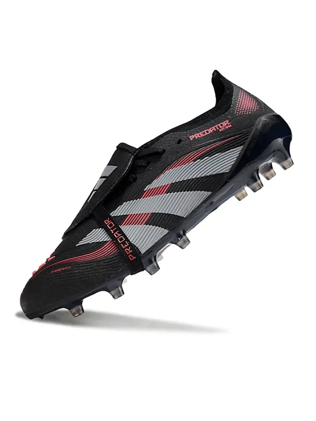 Adidas Predator Chaussures de football noir rouge bottine basse panneau latéral trois rayures herbe artificielle 3