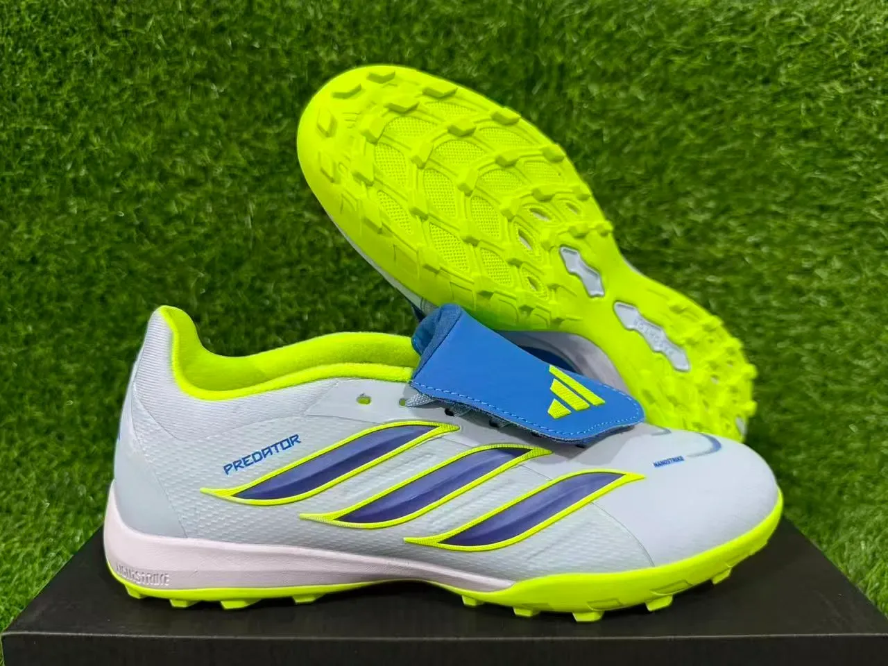 Adidas Predator Blue Green Low-Cut Laceless Strap Closure Turf Soccer Shoes 12