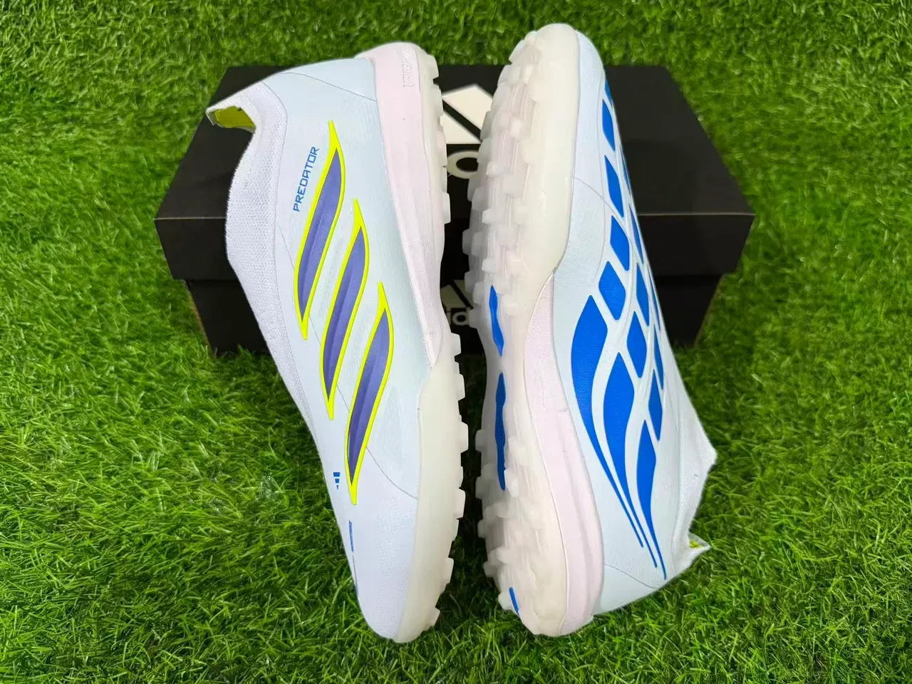 Adidas Predator Blue Navy Laceless Sock-Fit Upper Molded Rubber Outsole Turf Soccer Shoes 3