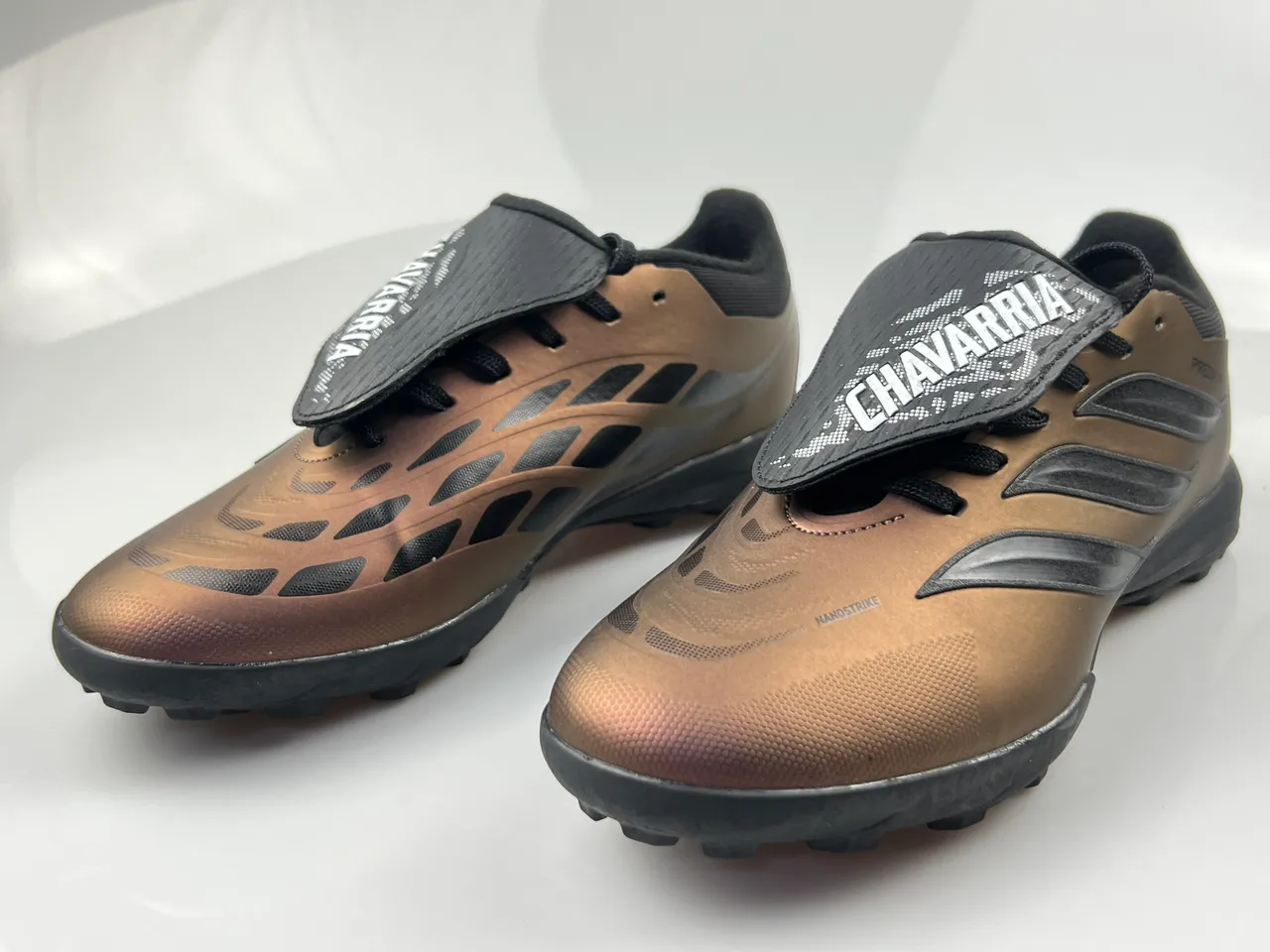 Adidas Predator Chavarría Nanostrike Sapatos de futebol em grama 3