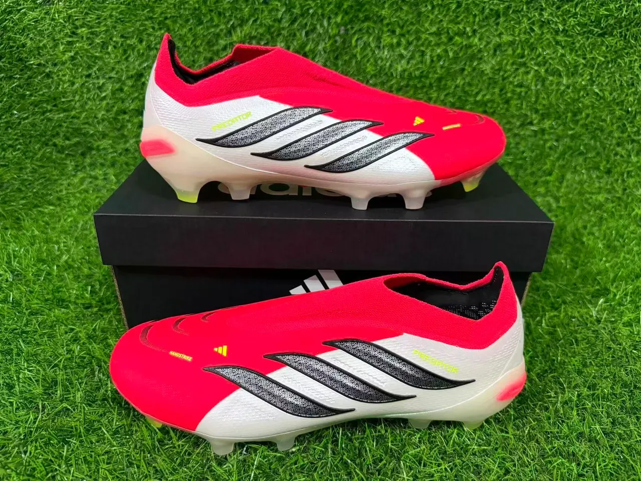 Adidas Predator Rouge Blanc Noir Firm-Ground Chaussures de football 9