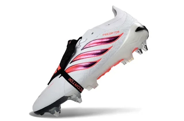 Adidas Predator Chaussures de Football Blancs et Roses Rayures Iridiscentes sur la tige Firm-Ground 3