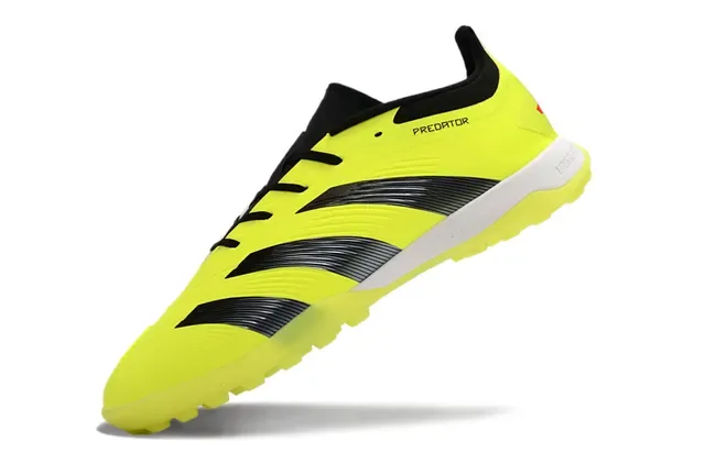 Adidas Predator Amarelo Preto tênis de futebol low-cut com cadarços texturizados com overlay de três faixas para turf 3