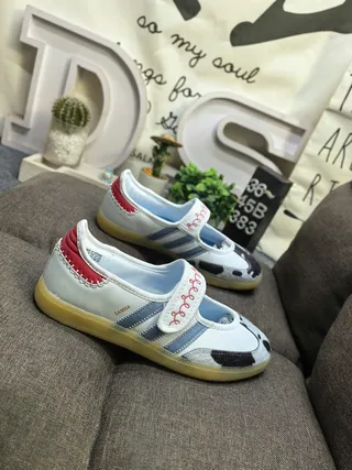 Adidas Samba Sapatos Mary Jane com estampado de vaca 9