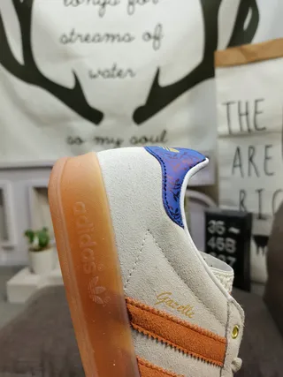Adidas Samba OG Beige Orange Blue Lifestyle Sneakers 3