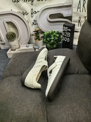 Adidas Samba OG Cream Lifestyle Sneakers 6