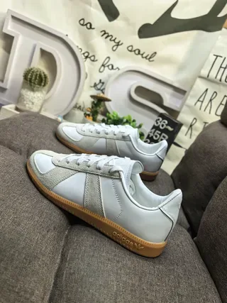 Adidas Samba OG Sneakers Lifestyle Gris Clair et Blanc 7