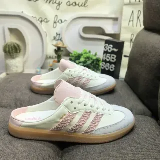 Adidas Samba गुलाबी और सफेद बिना लेस वाले लाइफस्टाइल स्नीकर्स