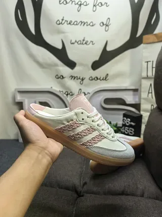 Adidas Samba Pink and White Laceless Lifestyle Sneakers 5